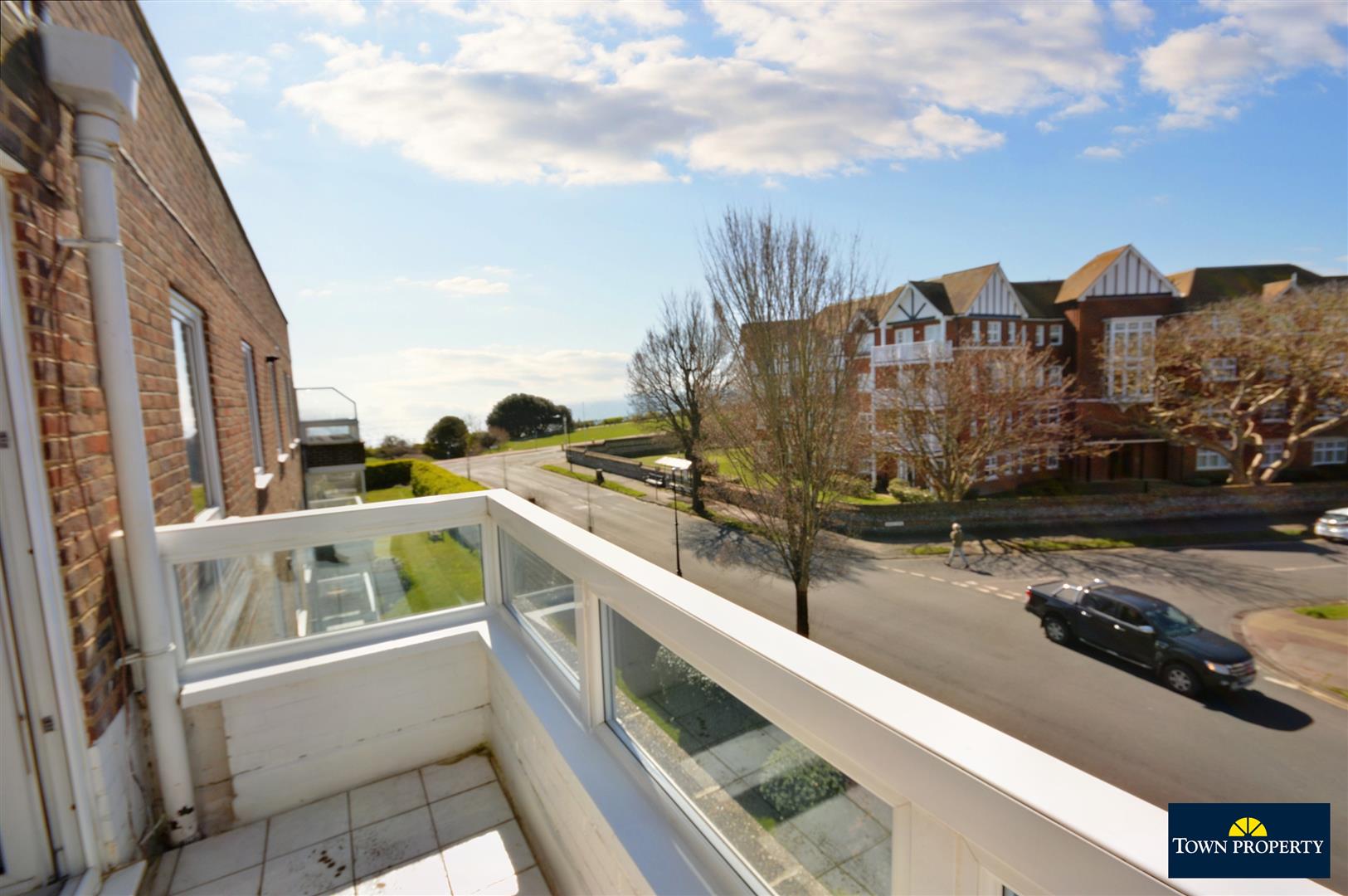 Property Details for Chesterfield Road Eastbourne BN20 7NU Town